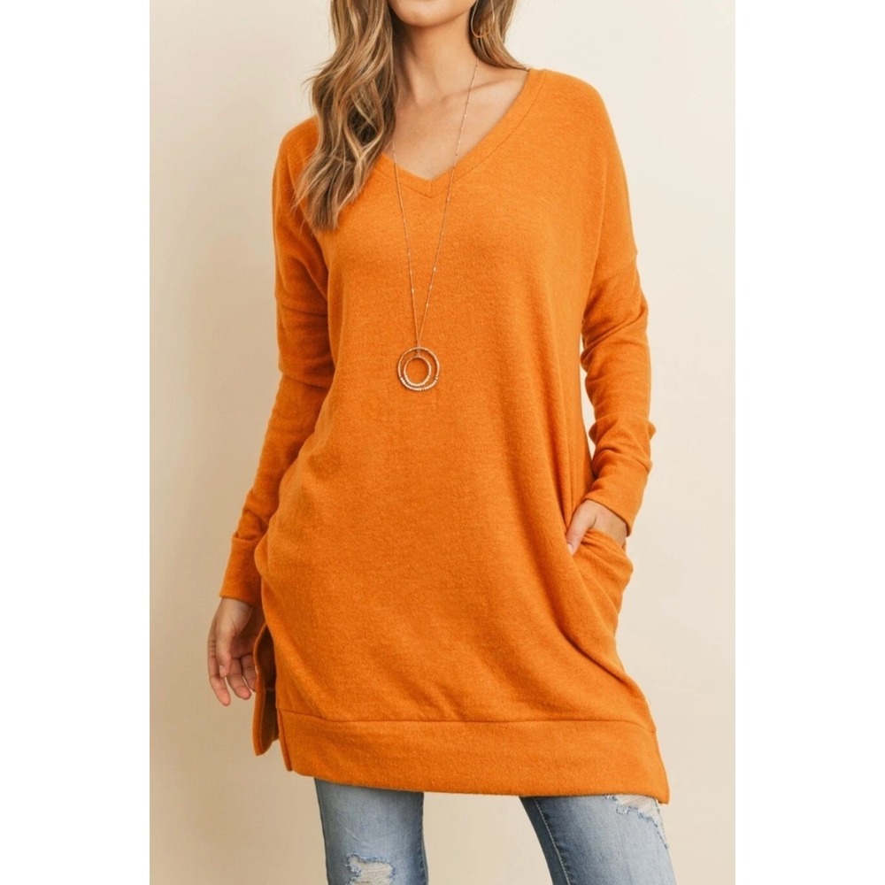 Zenana Outfitters Womens V Neck Tunic Sweater Orange Pockets Size L NWOT